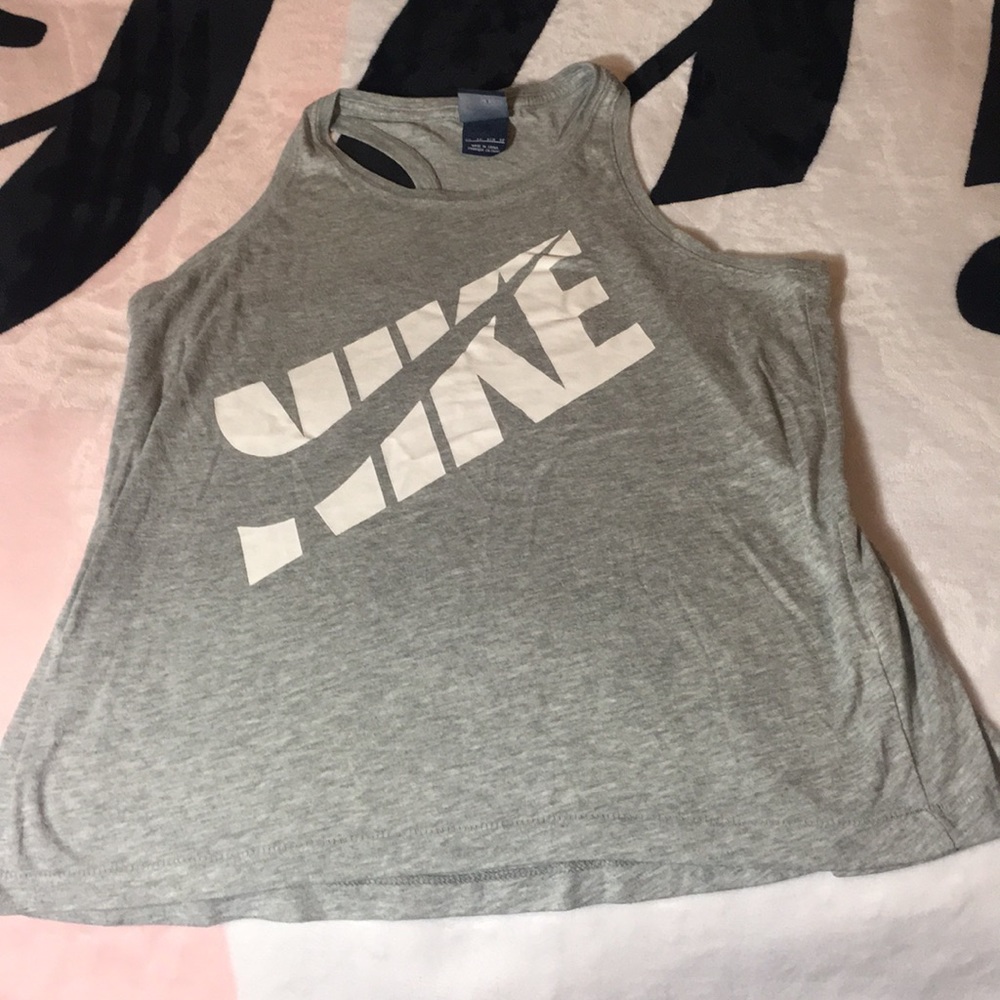 Nike tank